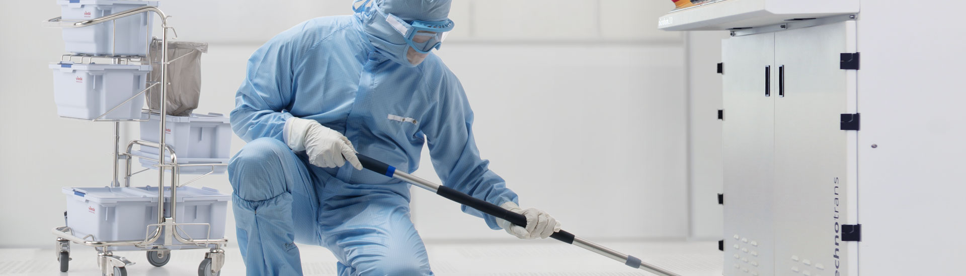 CE_cleaning_under_furniture_web_header.jpg CE_cleaning_under_furniture_web_header.jpg